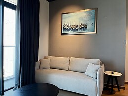 128 LIM - 2106 Stay Only Tower Suite
