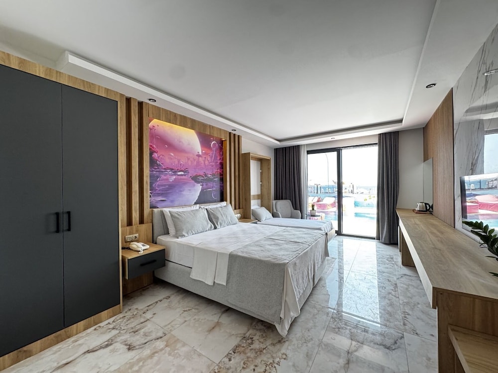 Vice City Beach Resort Otel