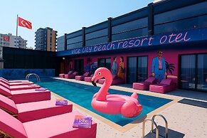 Vice City Beach Resort Otel