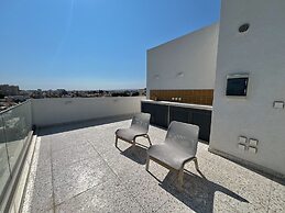 107 LIM - Stay Mouson View Apartment