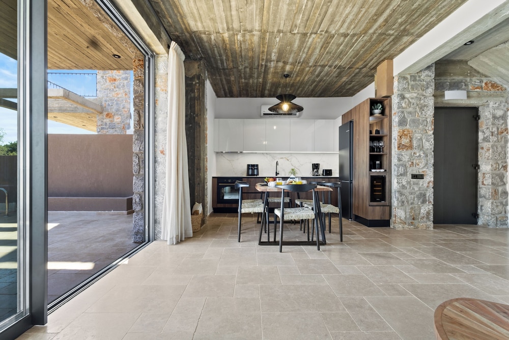 Petres Luxury Villas