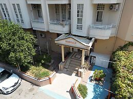 ISABELLA APART HOTEL