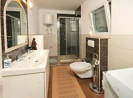 Apartment Libe With Sea View Trogir