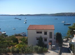 Apartment Libe With Sea View Trogir