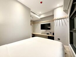 N2 Hotel