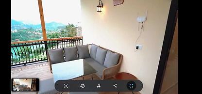 The Lakemont Villa