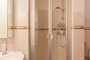 Longstay 2BR Apt in Central Area