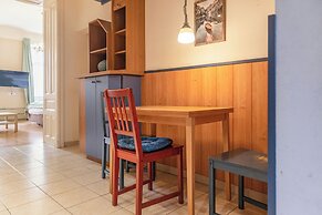 Longstay 2BR Apt in Central Area