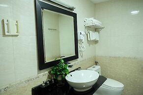 Bay Luxury Chariot Hotel