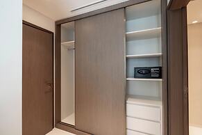 KeyRock - Grand Bleu Apt with Palm View