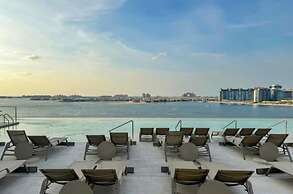 KeyRock - Sea View Stay with Pool Access