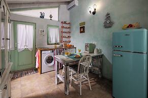 Tiny House With Private Pool Kostrena