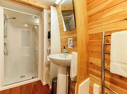 Onetangi Forrest Chalet
