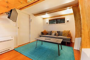 Onetangi Forrest Chalet