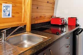 Onetangi Forrest Chalet