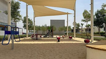 Maison Privee - Stylish Studio w/ Top Facilities in Damac Hills