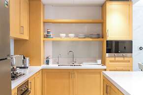 Cozy Chic 2BR - Pool Gym Access - JVC