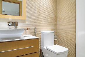 Cozy Chic 2BR - Pool Gym Access - JVC