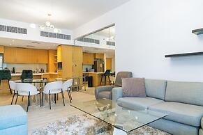 Cozy Chic 2BR - Pool Gym Access - JVC