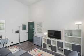 Architect's Loft by Rent all Como