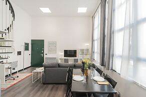 Architect's Loft by Rent all Como
