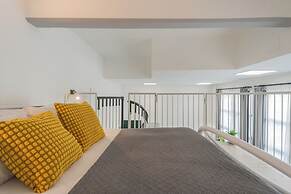 Architect's Loft by Rent all Como