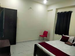 SRI NAVANEETHA KRISHNA MAHAL & RESIDENCY