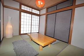 K&K HOUSE