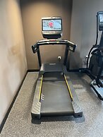 Superb York City Centre new Built Flat and gym