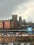 Superb York City Centre new Built Flat and gym