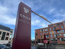 Superb York City Centre new Built Flat and gym