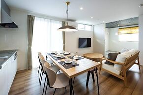 AileHouse1