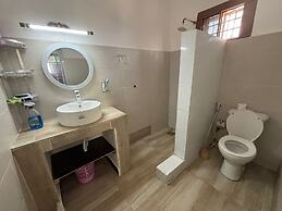 Malaika White House Apartment & Spa