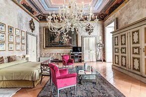 Palazzo Doria Suites