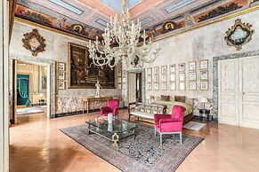 Palazzo Doria Suites