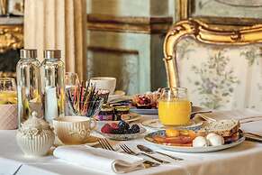 Palazzo Doria Suites