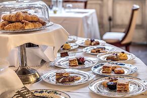 Palazzo Doria Suites