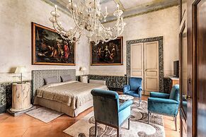 Palazzo Doria Suites