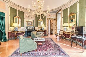 Palazzo Doria Suites