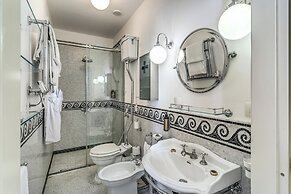 Palazzo Doria Suites