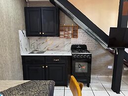 Cozy Studio Apartment 2 min to the Beach, Rooftop