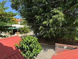 Cozy Apartment 2 min to the Beach, Rooftop