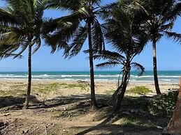 Cozy Apartment 2 min to the Beach, Rooftop