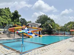 Rustic River Resort