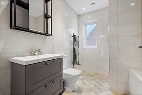 3 Bed Detached House - Sky Tv - Garden - Pets