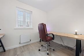 3 Bed Detached House - Sky Tv - Garden - Pets