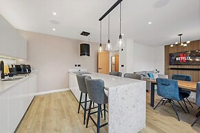 3 Bed Detached House - Sky Tv - Garden - Pets