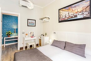 Nicole Suite