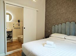 Nicole Suite