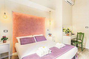 Nicole Suite